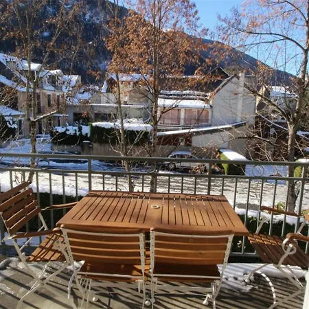 Bagnères-de-luchon, 2 Pièces, 4 Personnes - Fr-1-313-159 Bagnères-de-Luchon