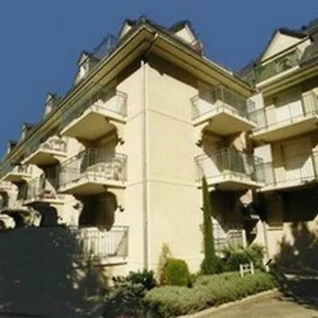 2 Pieces Avec Cabine, Parking, Internet - - Fr-1-313-159 Bagnères-de-Luchon