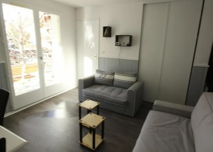 アパート 2 Pieces Avec Cabine, Parking, Internet - - Fr-1-313-159 Bagnères-de-Luchon