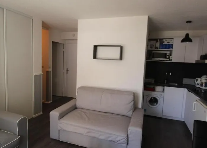 アパート 2 Pieces Avec Cabine, Parking, Internet - - Fr-1-313-159 *